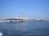 羽田空港新D滑走路の一部が海上に出現－見学者は月平均千人超す