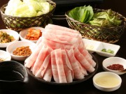 御徒町に韓国料理店「とん豚テジ」－直営4号店、セントラルキッチン兼ねる