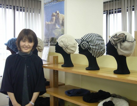 三筋の老舗帽子メーカーが独自ブランド－国内外の展示会で好評得る