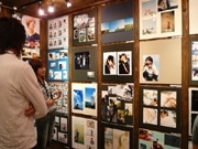 52人の女性が男性モデルを撮影－中崎で「オトコノコ展」