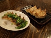 豚トロ「玄武」と近江牛「包王」－浪花餃子スタジアムに出店2店