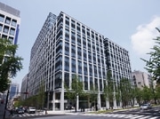 御堂筋沿いに新商業施設「淀屋橋odona」－路面店感覚打ち出す