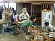 明治～昭和の暮らしを再現するジオラマ展－人形900体使い街を再現