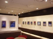 梅田でサンタクロース絵画展－画家・小出真己さんの新作展示