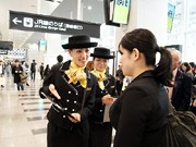 JR大阪駅に「コンシェルジュ」－iPad使い駅周辺を案内