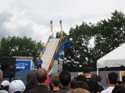 バンクーバー最古の遊園地で恒例サマーフェス「PNE」始まる