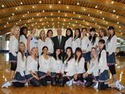 美女20人が中国メディアを案内－バンクーバー五輪をプロモーション