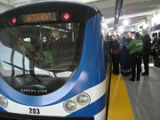 バンクーバーで「Canada Line」開通－初日の無料乗車に3万人以上