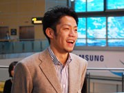 フィギュア高橋大輔選手、一足先にバンクーバー入り－現地ファンも歓迎