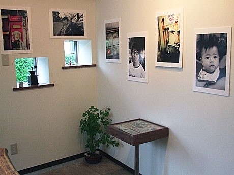 ハンディキャップを抱える写真家が2人展－SNSで意気投合
