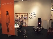 防府で「お引っ越し展」－アーティストのアトリエの雰囲気を再現