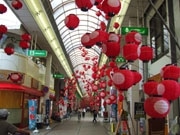 山口で「七夕ちょうちん飾り」－6千個の紅ちょうちんが商店街を彩る