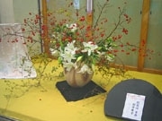 山口井筒屋で假屋崎省吾さんトークショー－商店街で作品展示も