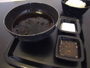 山口・小郡上郷のスープカレー専門店に黒いスープカレー登場
