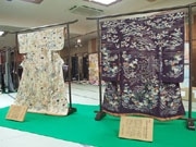 山口・本町の呉服店が着物展示会－江戸時代の京友禅を特別展示