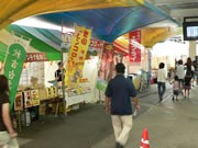 山陽オートレース場で「B級グルメフェスタ」－県内のB級グルメ集まる