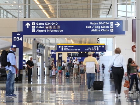 米空港に自動化保安検査 新技術で通過時間3割短縮も