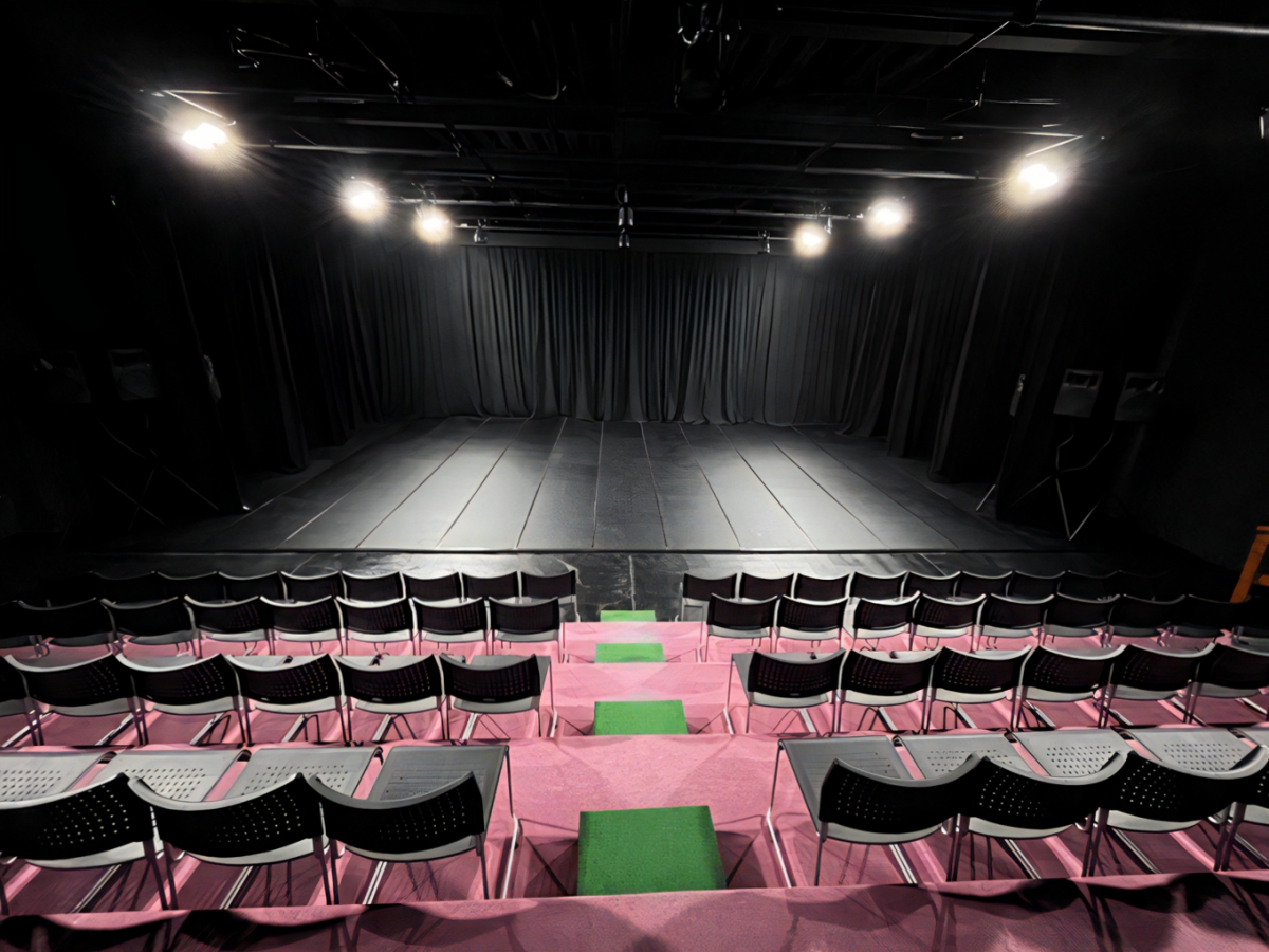 アートボックス卸町(秋田市)