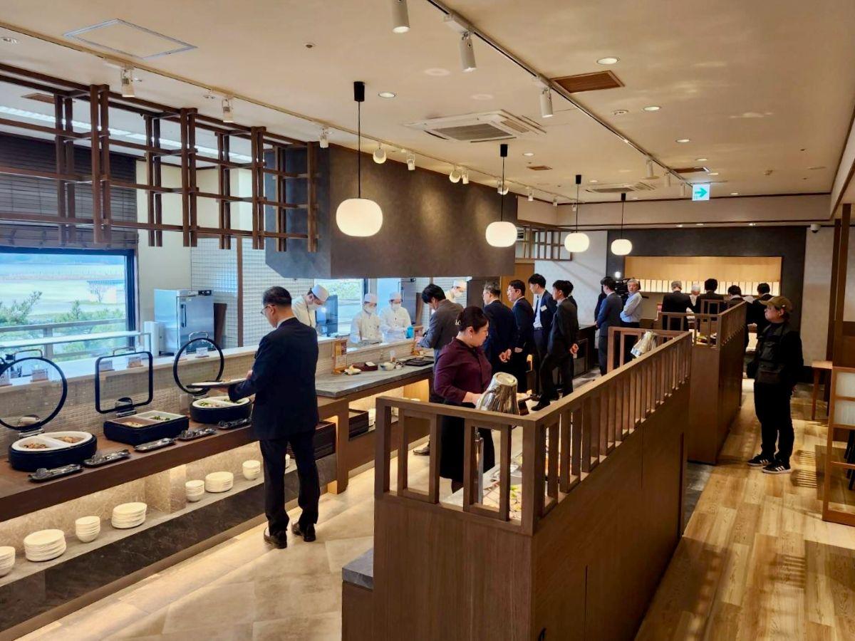 リニューアルしたビュッフェダイニング「dining海つ路（うみつじ）」