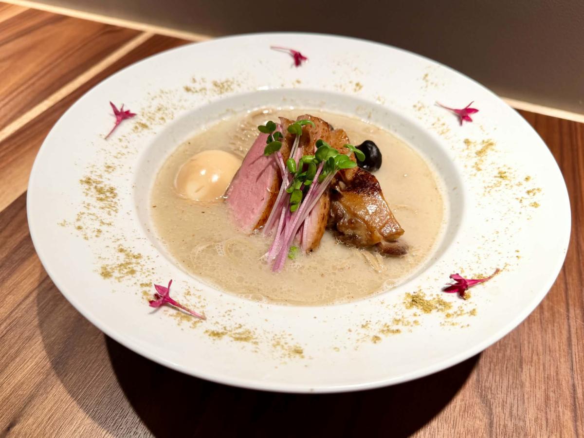 Gion Duck Noodlesの特製ラーメン