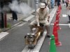 鳥越おかず横丁に幻の蒸気機関車「C63」 高校生がミニSL制作、蒸気で走行