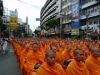 タイ王妃誕生日を前に僧侶1万人以上が中華街で平和の祈り