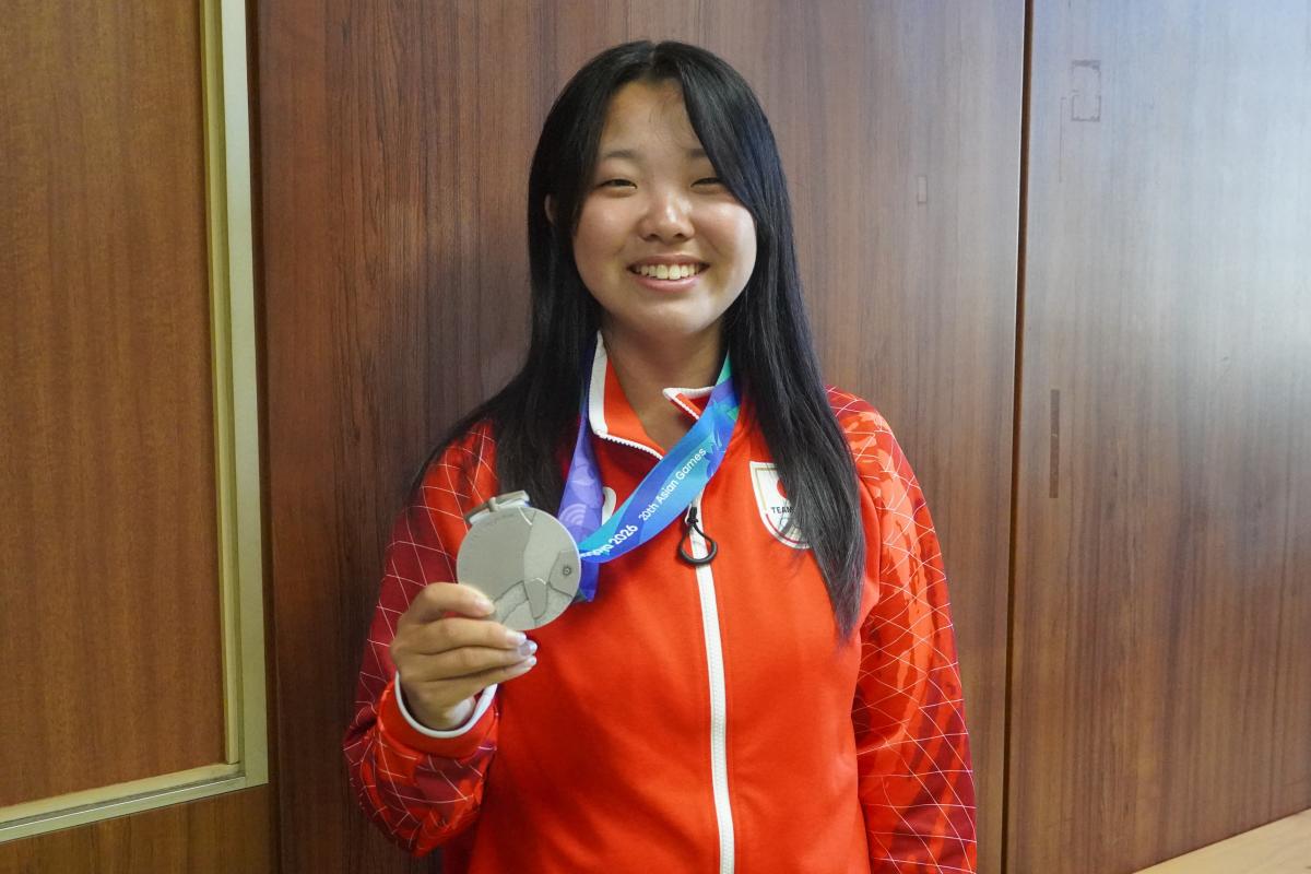 アジア競技大会セーリング競技で銀メダルを獲得した大島朱莉さん