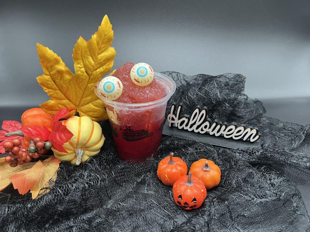 琵琶湖の観光船でハロウィーン企画（写真提供＝琵琶湖汽船）