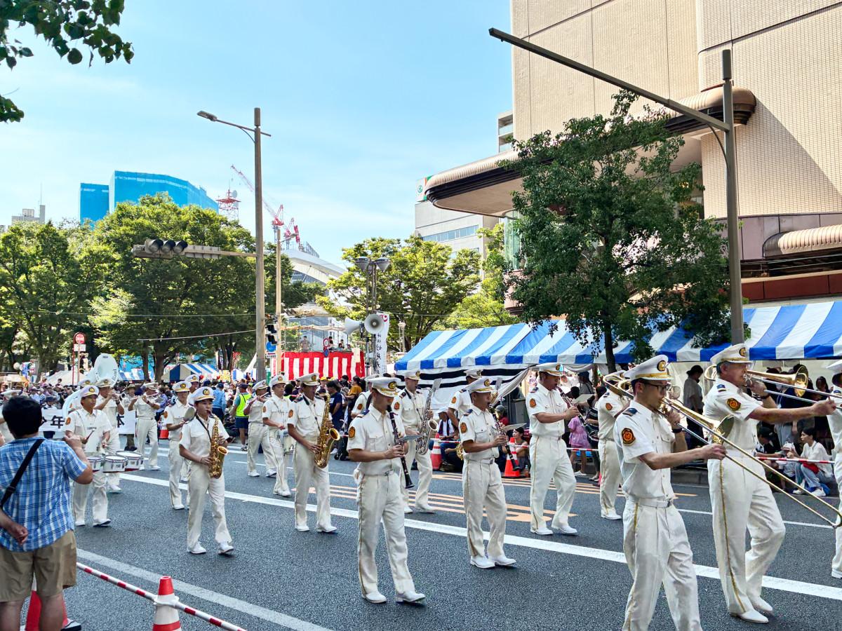 親子三代夏祭りのパレード（昨年開催の様子）