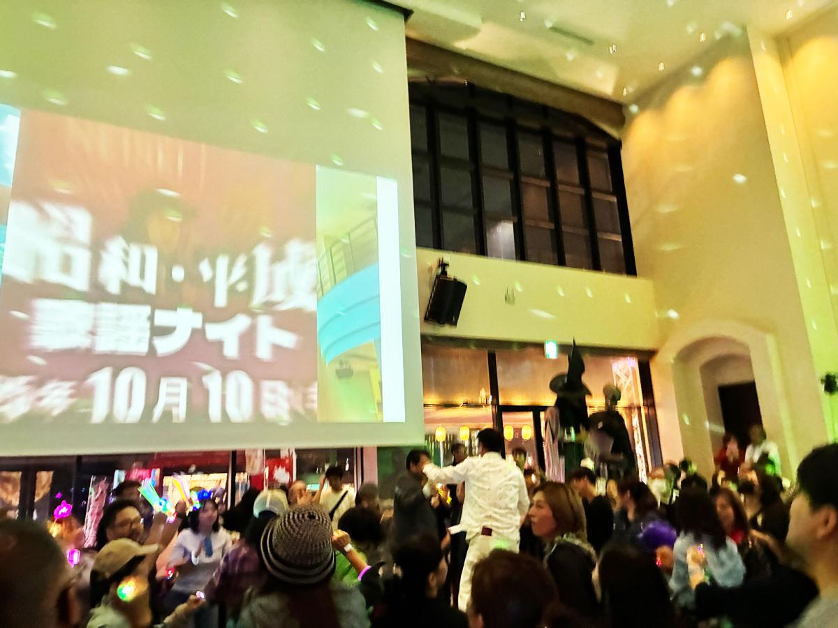 来場者でにぎわうPIER-01（昨年開催時）