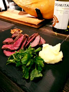 調布に大人向け「鉄板バル」　A4ランク以上国産牛でワンランク上の店目指す