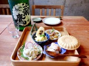調布に人気居酒屋「土と青」2号店 ゆったり味わう料理と日本全国の地酒売りに