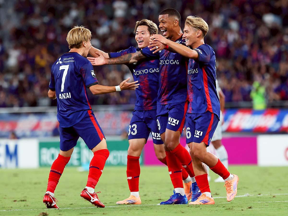9月23日の第31節・アビスパ福岡戦 安斎選手の左足クロスからゴールが生まれた © FC TOKYO