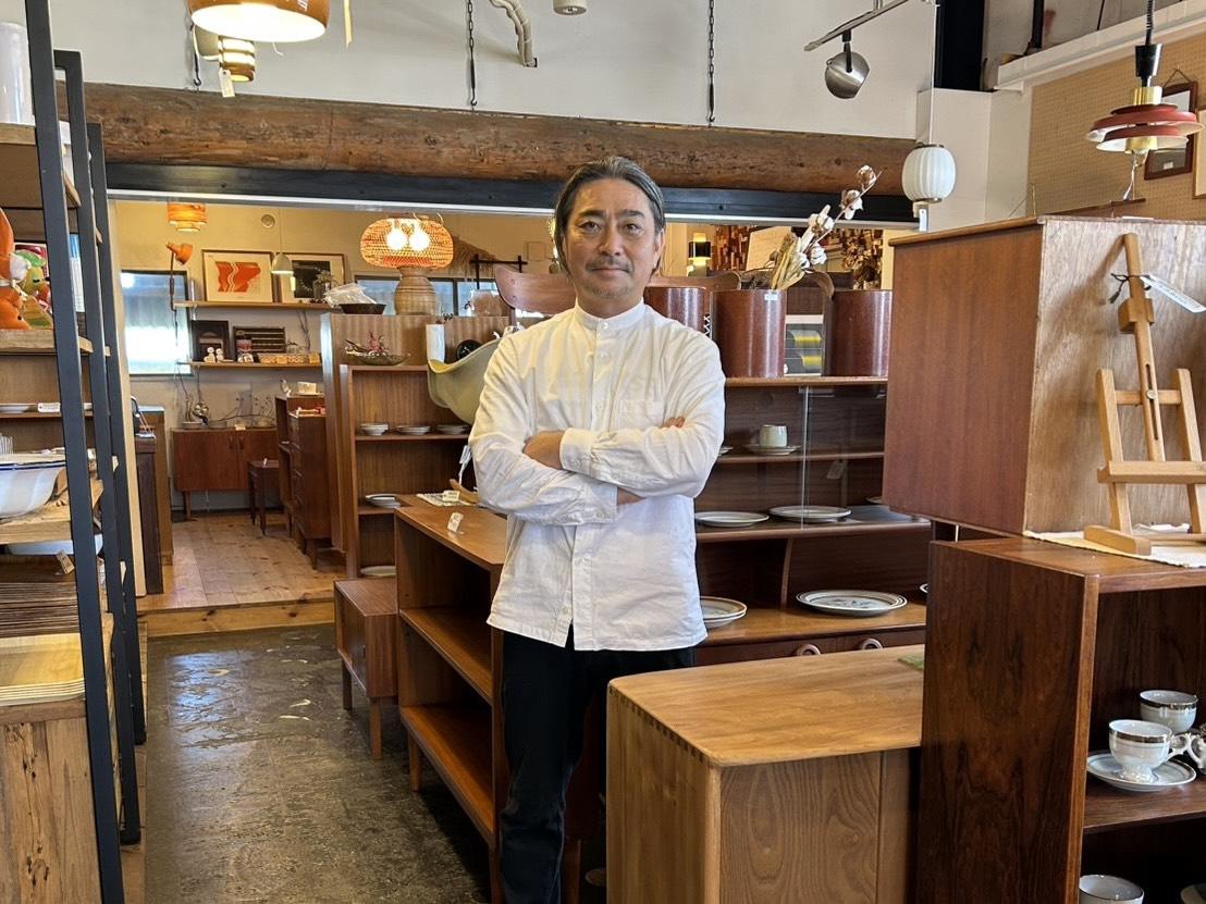 来店を呼びかける「BLOW」店主の角克郎さん