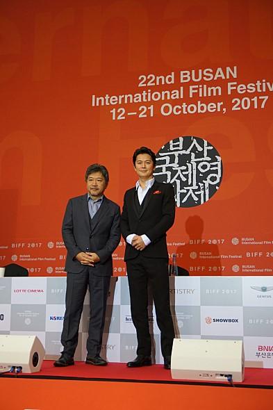 韓国で「万引き家族」が予約1位 是枝監督が来韓へ