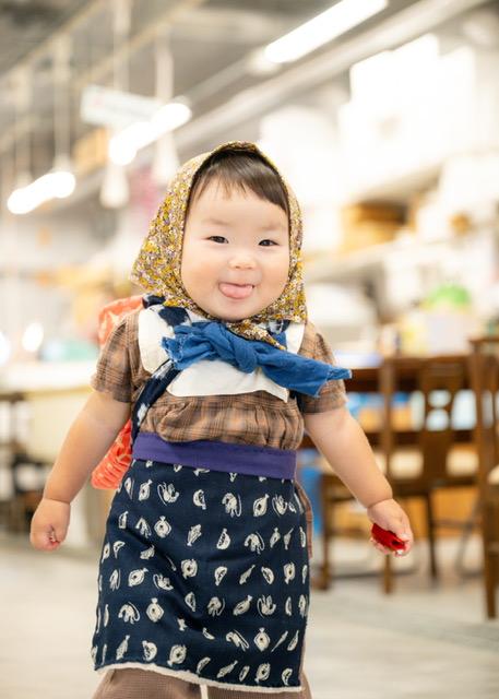 いさばのかっちゃ姿の小泉夢ちゃん