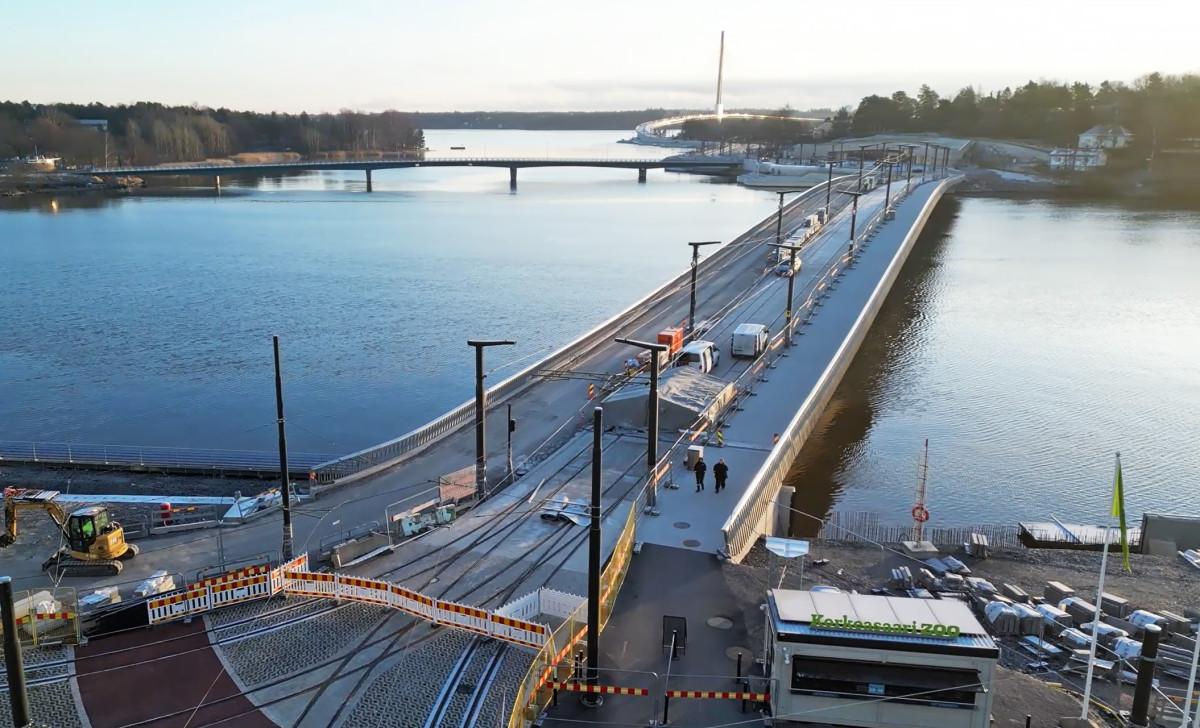 現在工事中のフィンケン橋 &copy; Kruunusillat