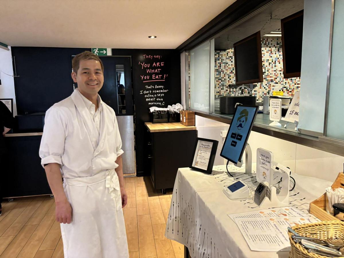 「タジマ」の崎辰紀シェフ