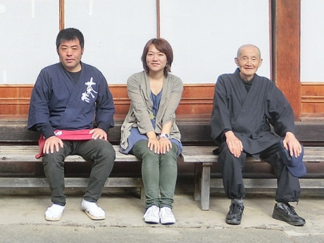 (左から)「飛騨にゅうかわ元気隊」メンバーの伊藤勝美さん、中萩基世さん、原田道一さん