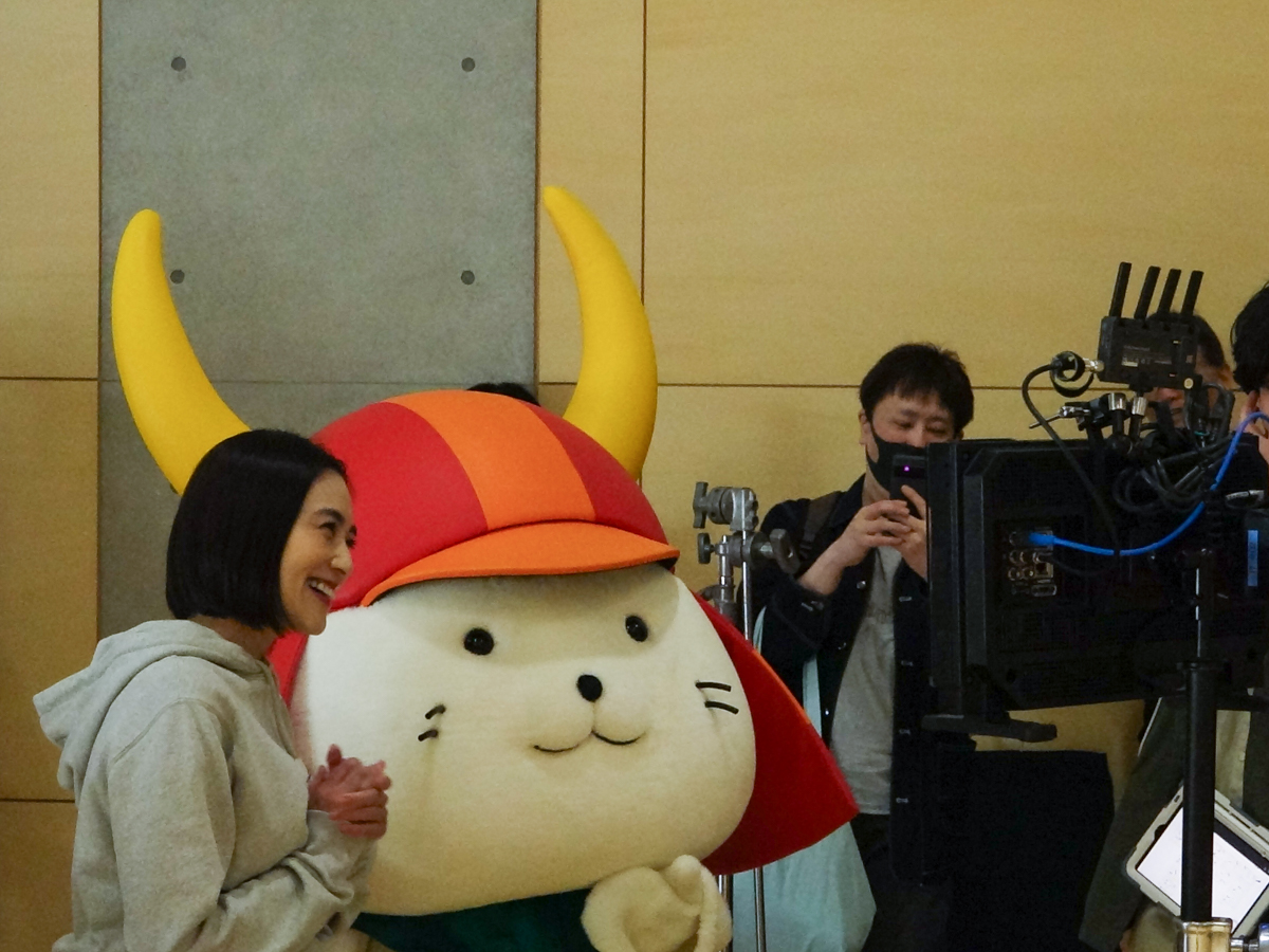 映画の撮影に挑むひこにゃん