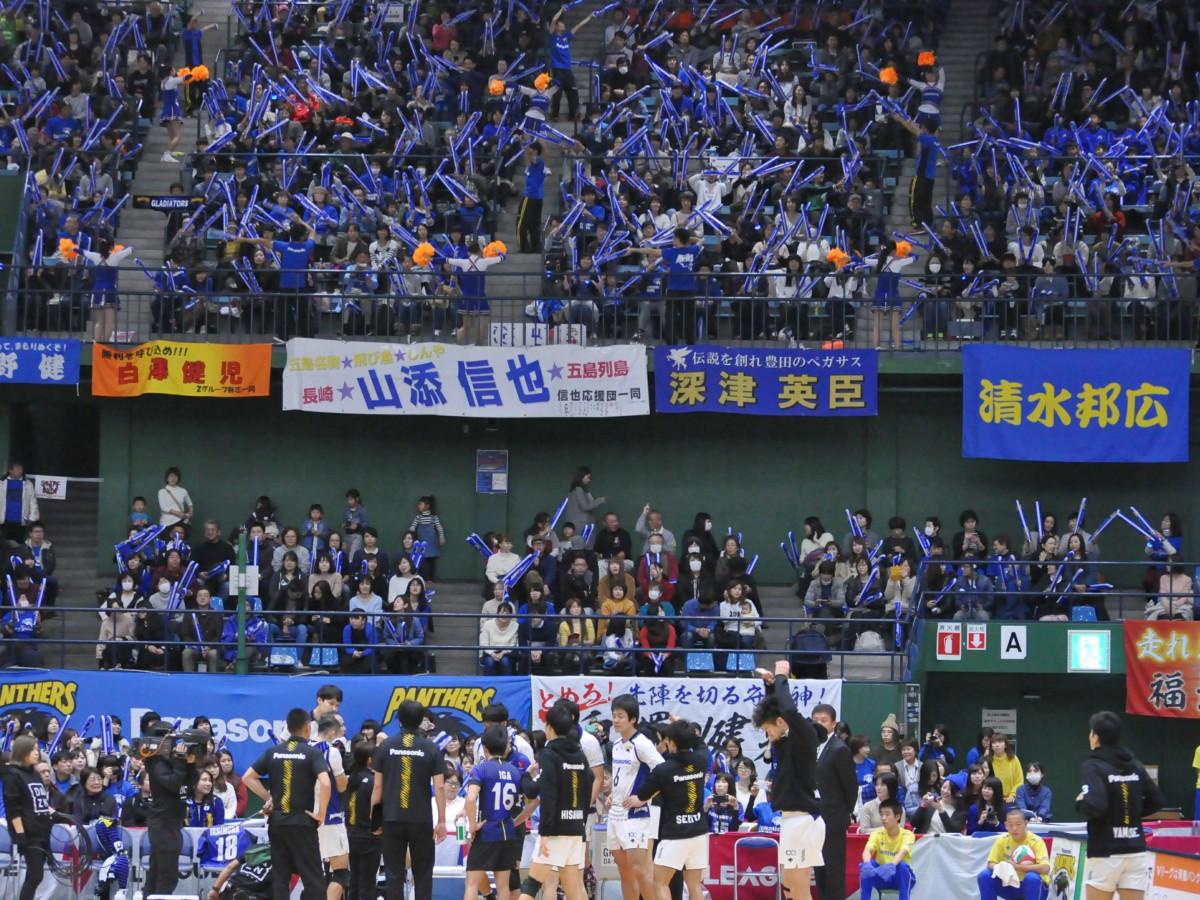 パナソニックパンサーズが枚方でホーム戦 連日のストレート勝利で首位独走