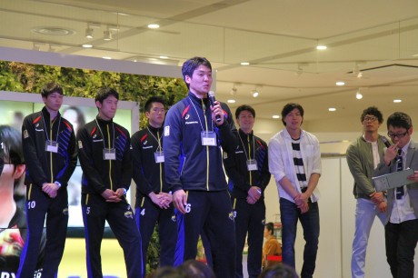 イベント閉会のあいさつを行った白澤健児キャプテン(関連画像)