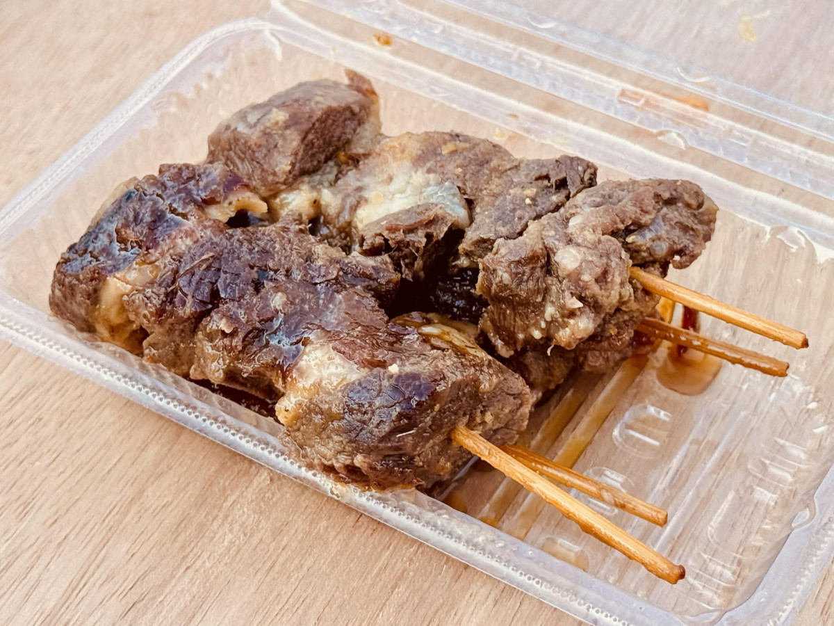 熊肉串焼き