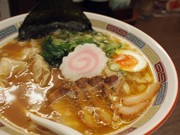 広島・うどん店「ちから」が豚骨ラーメンとコラボ－既存店リニューアルで