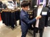 広島三越に「スーツに見える作業着」 女性向けやデザイナーズモデルも展開