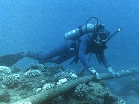 前のベトナムの光海底ケーブルが切断状況