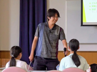 上里町で「西崎キク」勉強会　ビジョン大使就任を希望する小中学生が参加