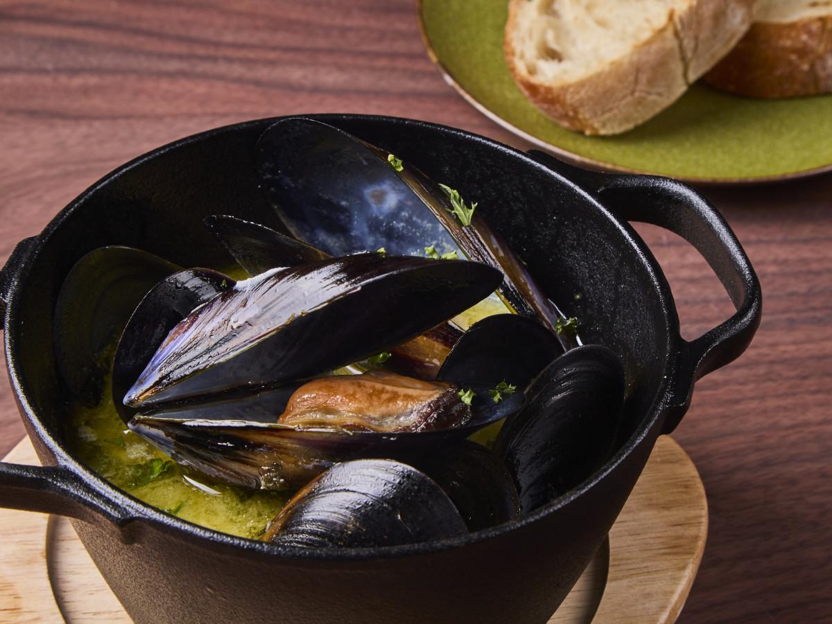 「神楽坂 Moules」のムール貝料理