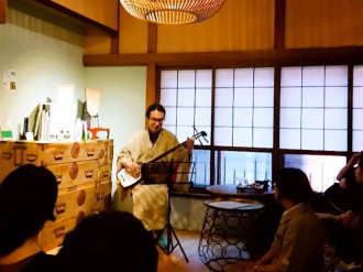 江戸川橋で「小唄の会」　小唄演奏家・宮澤やすみさんが弾き唄い