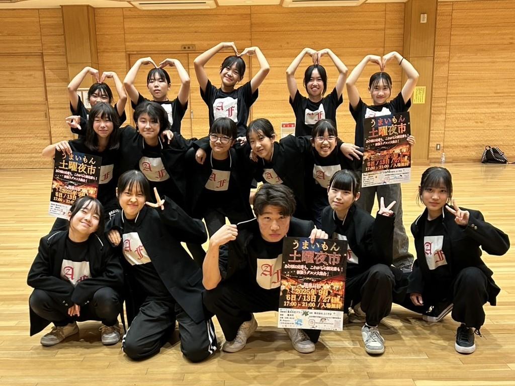 豊丘村を拠点に活動するダンスグループ「エンジェルファイターズ」(写真提供=同グループ)